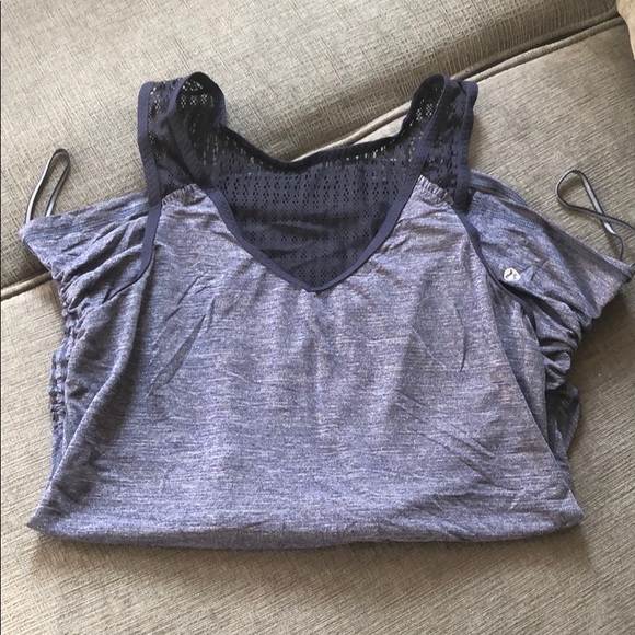 lululemon athletica Tops - Lululemon tank size 6 with mesh detail lululemon athletica Tops - Lululemon tank size 6 with mesh detail